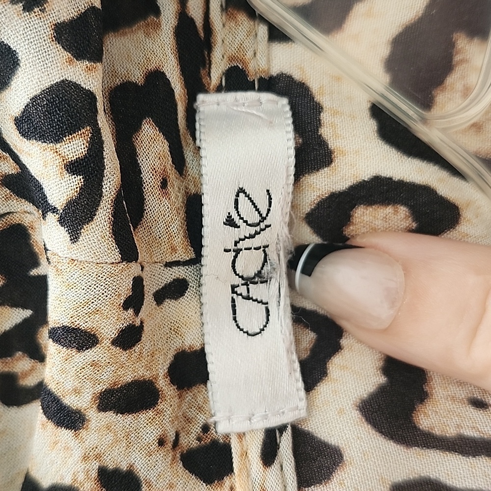 Vintage Cache Bodysuit Plunge V Neck Animal Print Long Sleeves Top Size M - Picture 11 of 13